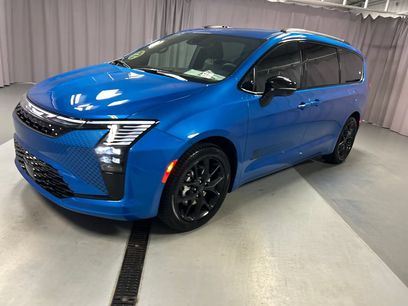 New 2027 Chrysler Pacifica Select