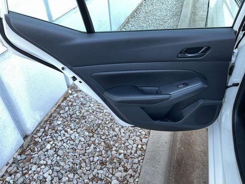 Used 2025 Nissan Altima 2.5 SV image 17