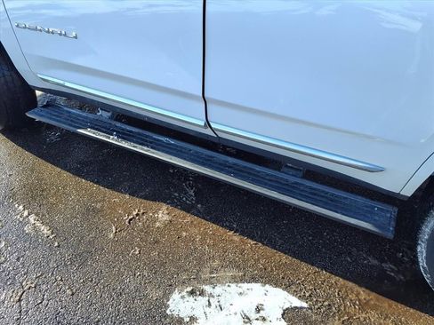 Certified 2022 GMC Yukon Denali image 40