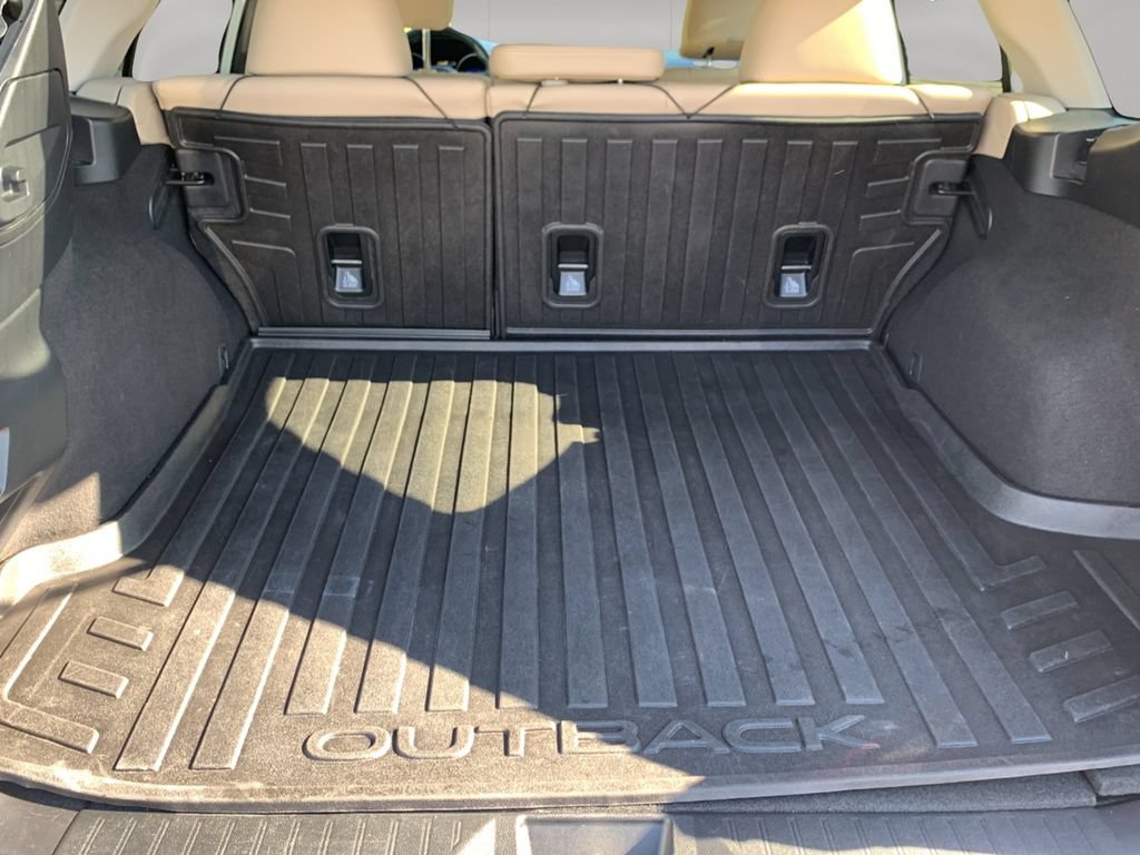 Used 2018 Subaru Outback 2.5i Limited AWD/4WD image 10