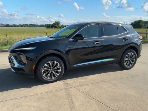 New 2025 Buick Envision Preferred image 4