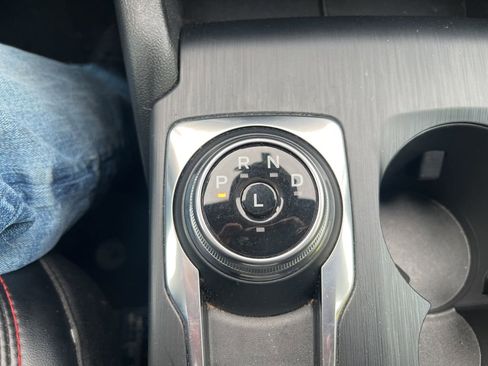 Used 2024 Ford Escape ST-Line image 21