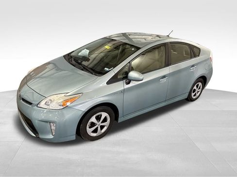 Used 2015 Toyota Prius Two image 8