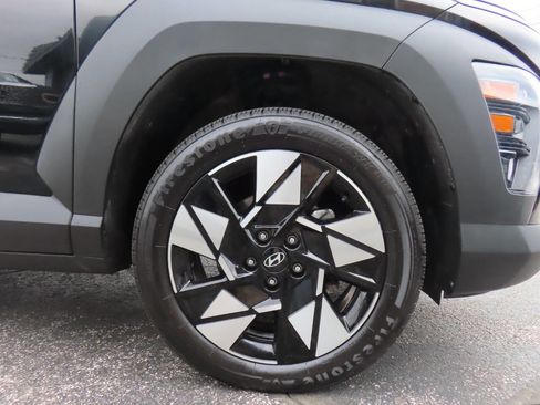 Used 2025 Hyundai Kona SEL AWD/4WD image 49