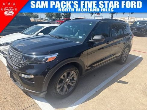 Used 2021 Ford Explorer XLT w/ Equipment Group 202A RWD image 1