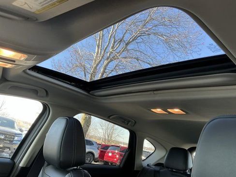 Used 2025 MAZDA CX-5 AWD 2.5 S w/ Preferred Package image 17