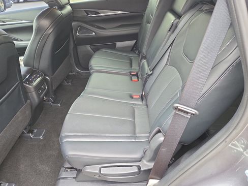 Used 2023 INFINITI QX60 Luxe w/ Vision Package FWD image 8