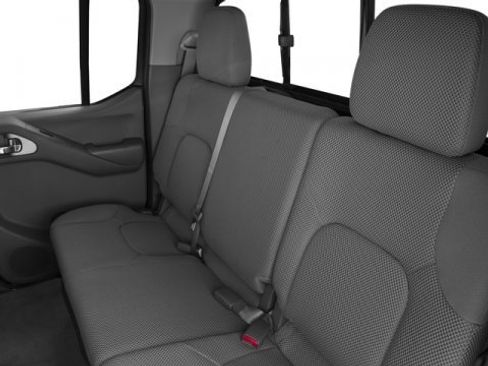 Used 2016 Nissan Frontier SV image 17