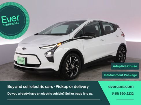 Used 2023 Chevrolet Bolt LT w/ Infotainment Package FWD image 1