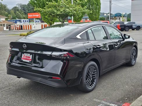 New 2026 Nissan Sentra SV FWD image 5