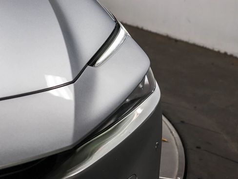 Certified 2023 Toyota Prius XLE FWD image 8