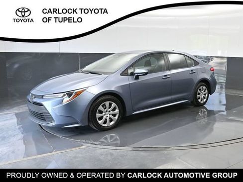 Used 2026 Toyota Corolla LE FWD image 9