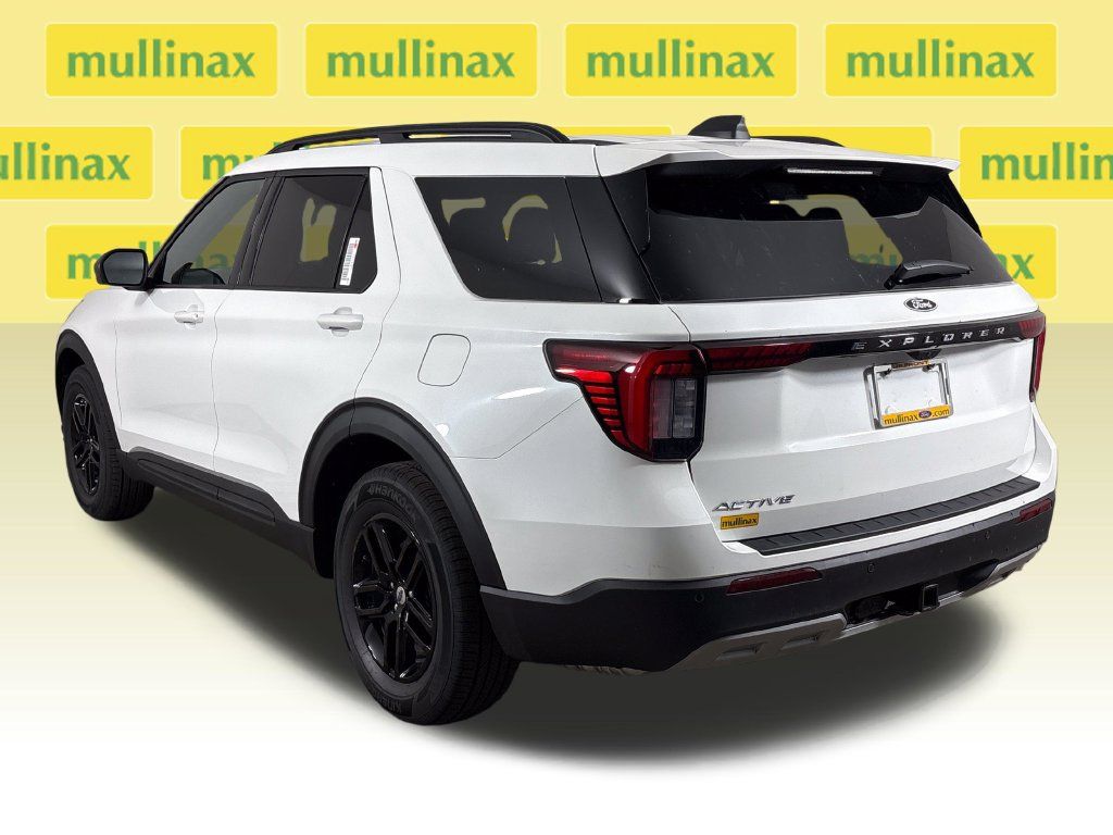 New 2027 Ford Explorer Active w/ Active Comfort Package RWD image 9