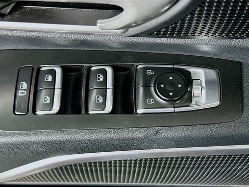 Used 2025 Kia Telluride S image 15