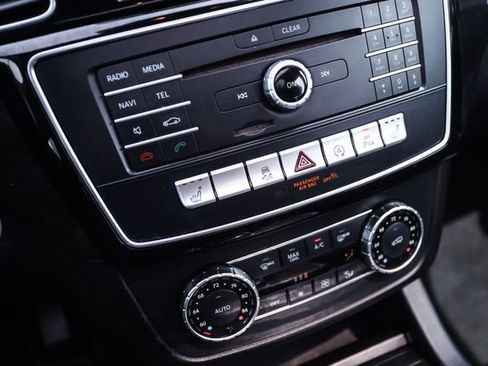Used 2018 Mercedes-Benz GLS 450 4MATIC image 33