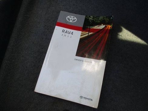 Used 2011 Toyota RAV4 2WD w/ Base L4 Extra Value Pkg image 18