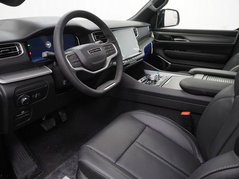 New 2026 Jeep Grand Wagoneer L Limited AWD/4WD image 16