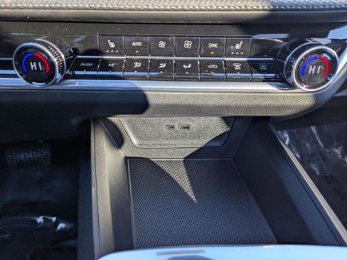 New 2026 Chevrolet Equinox LT w/ Convenience Package II image 26