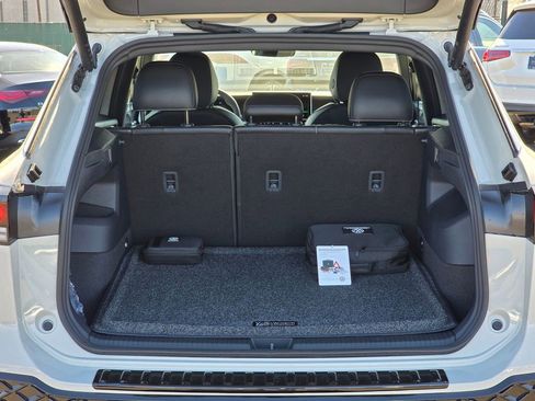 New 2026 Volkswagen Tiguan SE R-Line AWD/4WD image 14