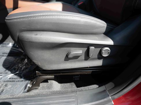 Used 2024 Subaru Forester Touring AWD/4WD image 11