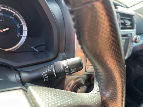 Used 2015 Toyota 4Runner SR5 image 33