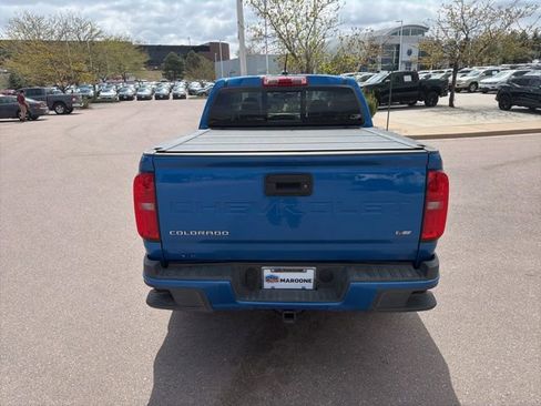 Used 2022 Chevrolet Colorado LT w/ LT Convenience Package AWD/4WD image 5