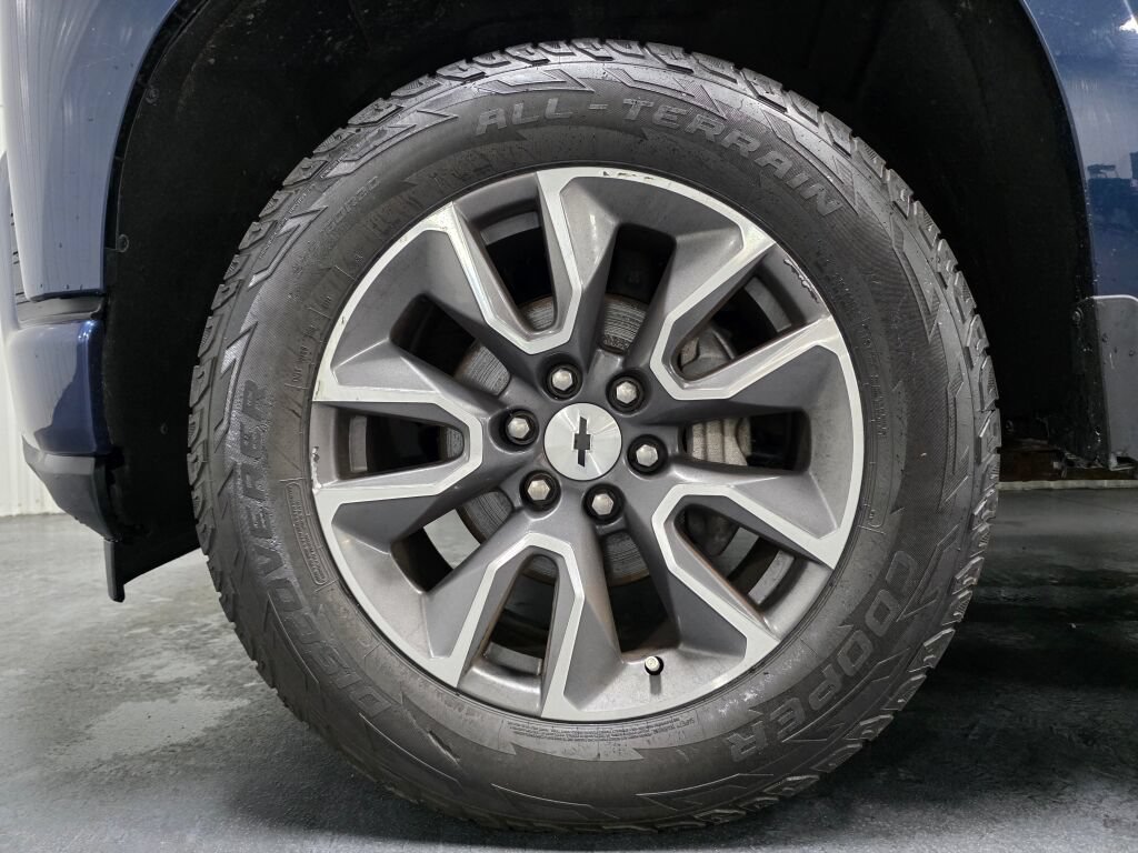 Used 2021 Chevrolet Silverado 1500 RST AWD/4WD image 6