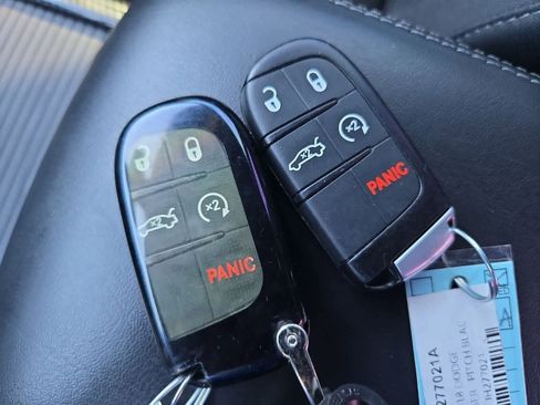 Used 2018 Dodge Charger SXT Plus w/ Driver Convenience Group image 34