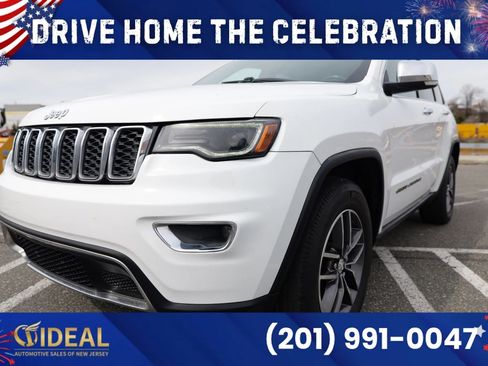 Used 2017 Jeep Grand Cherokee Limited w/ Luxury Group II RWD image 3