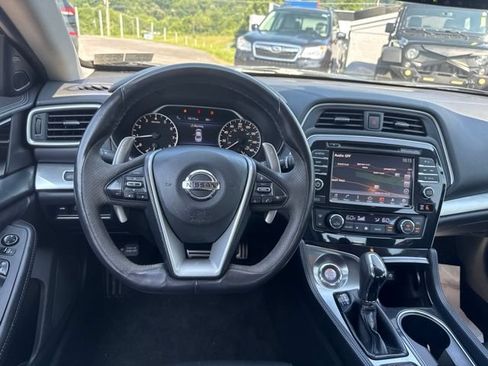 Used 2016 Nissan Maxima SR FWD image 13
