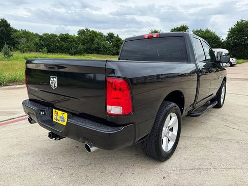 Used 2015 RAM 1500 Express RWD image 4
