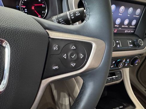 Certified 2023 GMC Acadia Denali AWD/4WD image 18