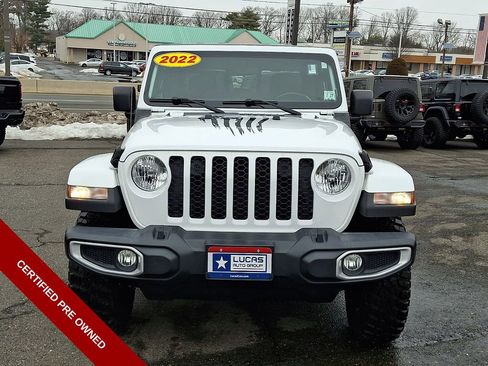 Used 2022 Jeep Gladiator Sport AWD/4WD image 3