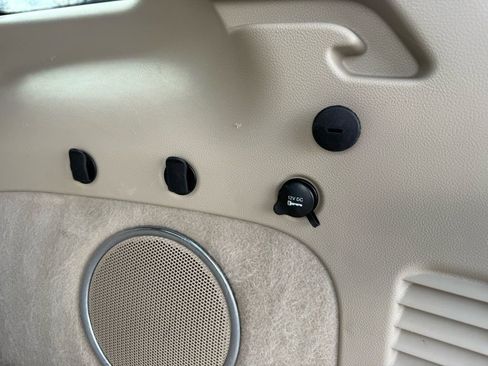 Used 2018 Jeep Grand Cherokee Overland image 31