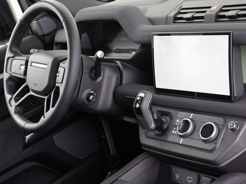 Used 2023 Land Rover Defender 110 75th Limited Edition image 23