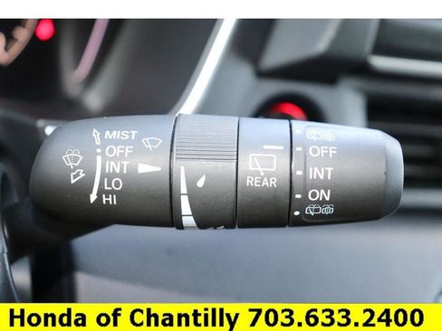 Used 2025 Honda Pilot EX-L image 10