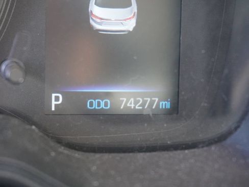 Certified 2022 Toyota Corolla LE FWD image 3