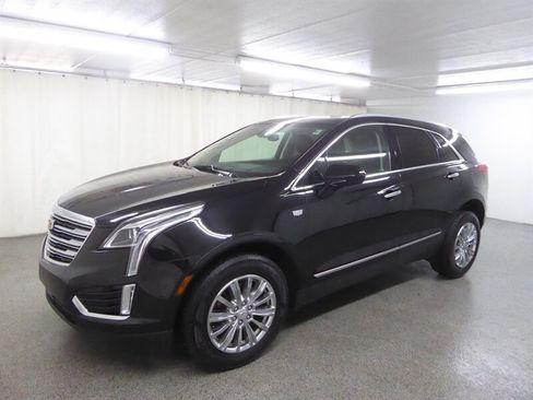 Used 2019 Cadillac XT5 Luxury FWD image 3