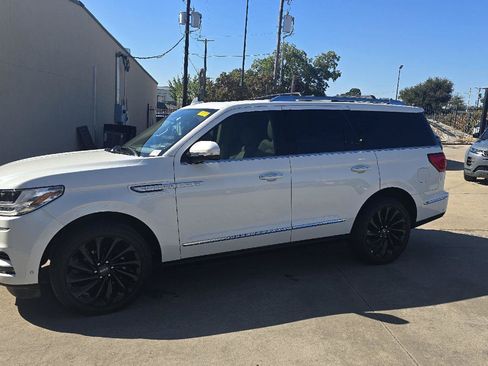 Used 2020 Lincoln Navigator Reserve w/ Equipment Group 208A Reserve AWD/4WD image 1