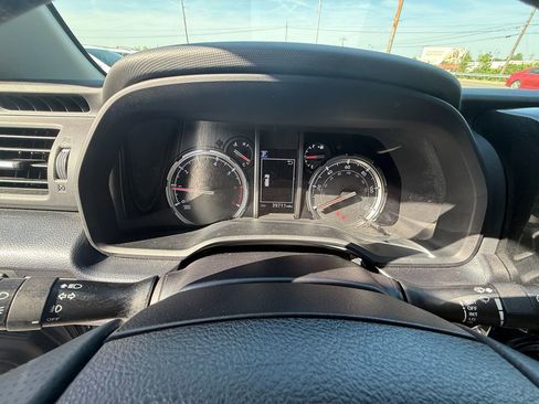 Used 2022 Toyota 4Runner TRD Off-Road Premium w/ 4Runner Black Package (TMS) AWD/4WD image 16