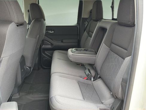 New 2026 Nissan Frontier SV w/ All-Weather Content Package AWD/4WD image 18
