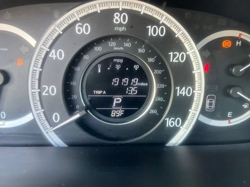 Used 2013 Honda Accord EX image 9