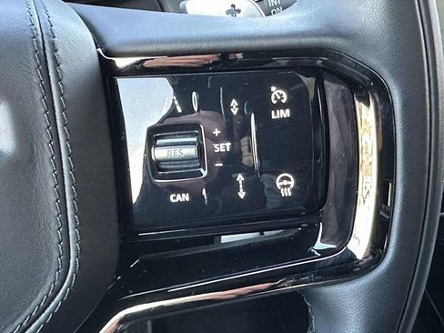 Used 2023 Land Rover Range Rover Sport SE Dynamic image 22