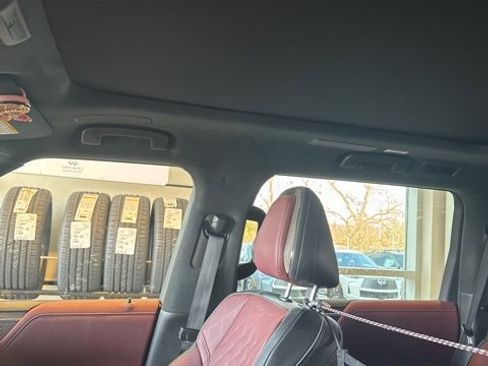 Certified 2025 INFINITI QX80 Autograph image 11