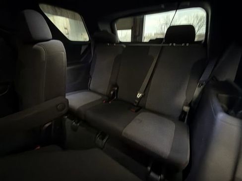 Certified 2023 Chevrolet Traverse LT image 24