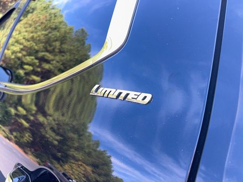 Used 2023 Toyota Tundra Limited image 11