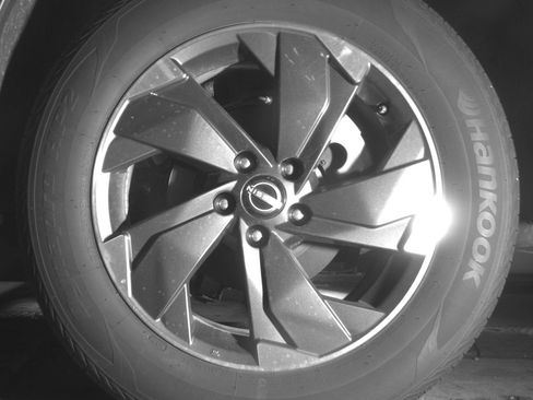 Used 2025 Nissan Rogue SV AWD/4WD image 14