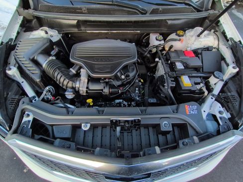 Certified 2023 Cadillac XT5 Premium Luxury w/ LPO, Floor Liner Package image 21