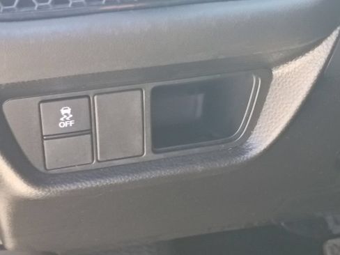 Certified 2025 Honda HR-V LX image 18