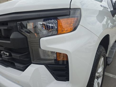 Used 2024 Chevrolet Silverado 1500 Custom RWD image 9